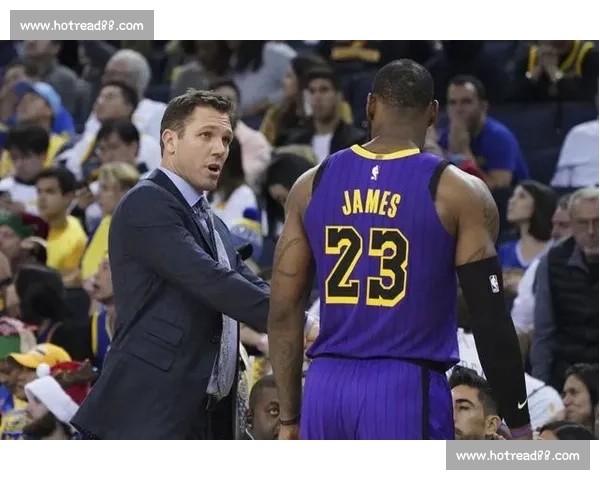 NBA交易截止日震撼来袭各队最后冲刺引发联盟格局大调整